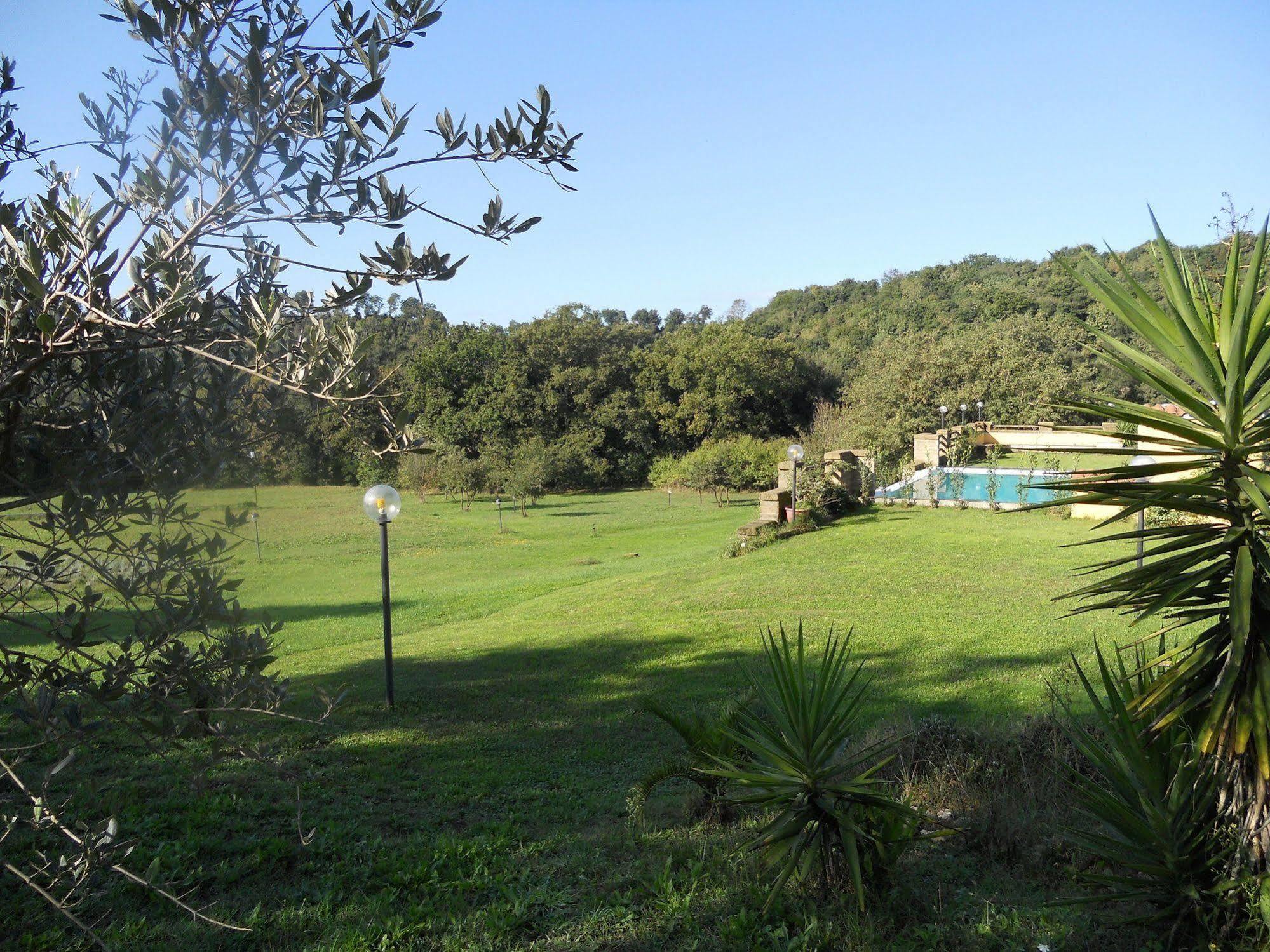 Agriturismo Il Casale Delle Ginestre 피우미치노 외부 사진